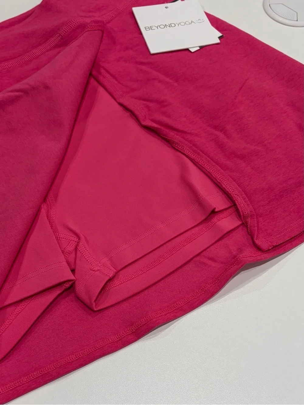 Beyond Yoga Women's Large Spacedye Points Crossover Skirt Vivid Pink NWT Lined